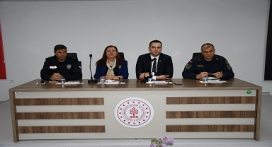 Gümüşhacıköy’de muhtarlar toplantısı yapıldı