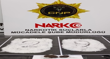 Gümüşhane'de midesinde uyuşturucuyla yakalanan 2 şüpheli tutuklandı