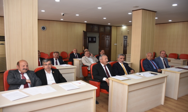 Gümüşhane İl Genel Meclisi Başkanı Eşref Balki oldu