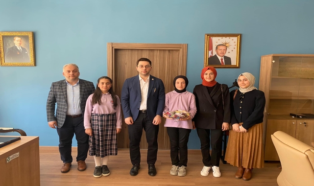 Öğrencilerden Almus Kaymakamı Çömen'e ziyaret