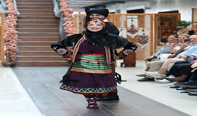 "Samsun'da Anadolu Mozaiği" defilesi düzenlendi