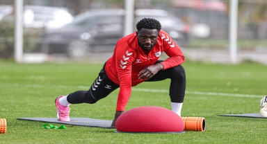 Samsunspor, matematiksel olarak ligde kalmayı garantilemek istiyor