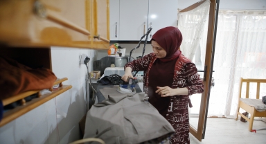 Veresiye aldığı makinelerle atölye kuran kadın terzi, 5 yıldır kendi işini yapıyor