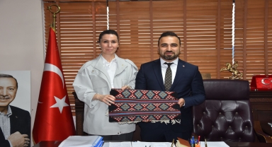 AK Parti Genel Başkan Yardımcısı Karaaslan'dan Vezirköprü Belediye Başkanı Gül'e ziyaret