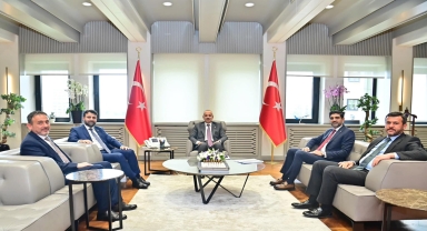 AK Parti Karabük heyetinden Ulaştırma ve Altyapı Bakanı Uraloğlu'na ziyaret