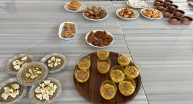 Artvin'de üniversite öğrencileri en lezzetli yöresel tatlıyı yapmak için yarıştı