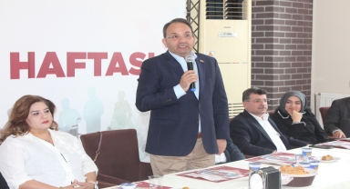 Bafra'da engelli annelerinin Anneler Günü kutlandı
