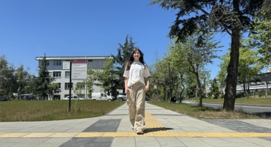 Eklem ağrısı nedeniyle yürüme güçlüğüyle geldiği Trabzon'da şikayetlerinden kurtuldu