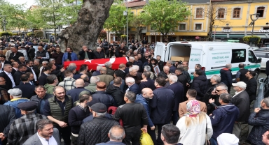 Eski CHP Trabzon İl Başkanı Hazaroğlu, son yolculuğuna uğurlandı
