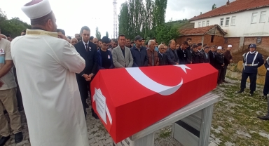 Hayatını kaybeden Uzman Çavuş Tokat'ta son yolculuğuna uğurlandı
