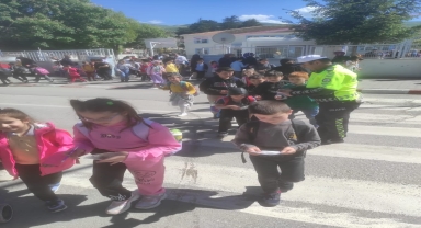 Ladik'te öğrenci ve vatandaşlara yönelik trafik eğitimi yapıldı