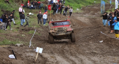 Off-road tutkunları Ordu'da yarıştı