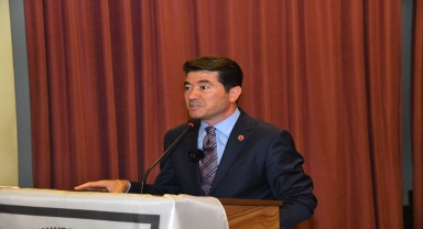 Ortahisar Belediye Başkanı Kaya, Muhtarlar Derneği Olağan Kongresine katıldı