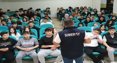 Salıpazarı'nda lise öğrencilerine seminer verildi