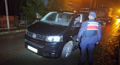 Samsun'da yol verme kavgasında bir kişi silahla yaralandı