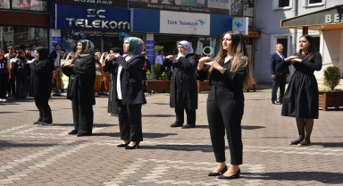 Samsun'un ilçelerinde 19 Mayıs Atatürk'ü Anma, Gençlik ve Spor Bayramı kutlandı