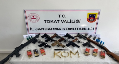 Tokat'taki silah ve mühimmat kaçakçılığı operasyonunda 14 kişi yakalandı