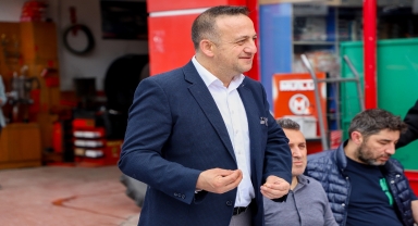 Turhal Belediye Başkanı Ural, esnafla kahvaltıda bir araya geldi