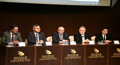 TÜRKSAT Uydu Hizmetleri Genel Müdür Yardımcısı Demirel, Düzce'de panelde konuştu: