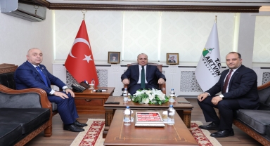 Vali Ünsal, DEİK Türkiye-Gürcistan İş Konseyi Başkanı Çalışkan'ı kabul etti