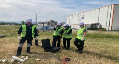 Düzce AFAD ekipleri, hastane personeline arama kurtarma eğitimi verdi