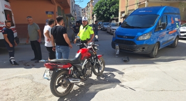 Samsun'da kamyonetle çarpışan motosikletin sürücüsü yaralandı