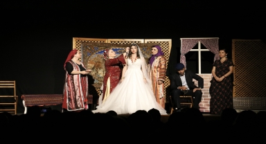 Samsun'da öğretmenler tiyatro oyunu sahneledi