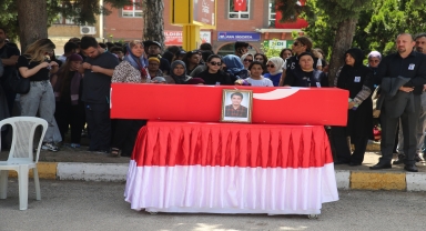 Sinop'taki trafik kazasında ölen Dr. Yazlak'ın cenazesi Tokat'ta defnedildi