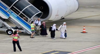 Trabzon'dan hacca giden 300 kişilik kafile yurda döndü