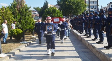 Amasya'da vefat eden Kıbrıs gazisi son yolculuğuna uğurlandı