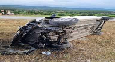 Boyabat'ta iki otomobilin çarpıştığı kazada 2 kişi yaralandı