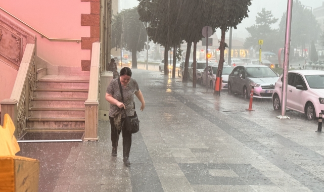 Çorum'da sağanak ve dolu etkili oldu