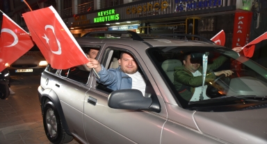 Doğu Karadeniz'de 4 ilde Türkiye-Avusturya maçı, kurulan dev ekranlarda izlendi