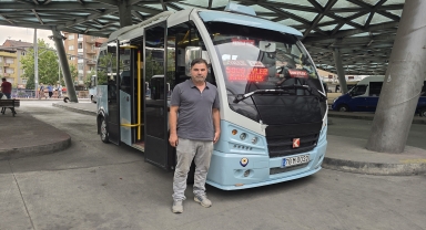 Karabük'te minibüs şoförü aracında bulduğu 22 bin doları polise teslim etti