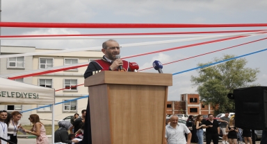 OMÜ İletişim ile İnsan ve Toplum Bilimleri fakültelerinde mezuniyet töreni düzenlendi