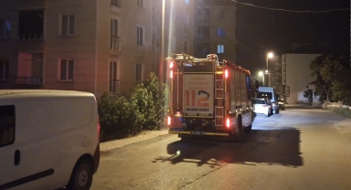 Samsun'da bir evde çıkan yangında 5 kişi dumandan etkilendi