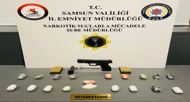 Samsun'da mide ve bağırsaklarında uyuşturucu bulunan 2 zanlı yakalandı
