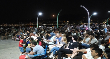Bulancak'ta açık hava sinema etkinliği düzenlendi