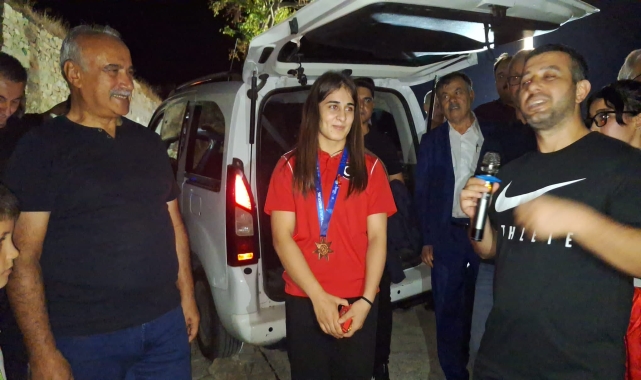 İskilip'te fener alayı düzenlendi