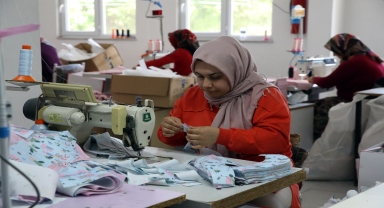 Köydeki tekstil fabrikası 50 kişiye istihdam sağlıyor