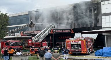 Samsun'da mobilya imalathanesinde yangın çıktı