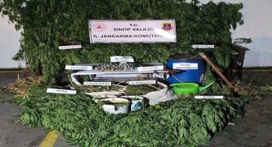 Sinop'ta 6 kilo 400 gram esrar ele geçirildi