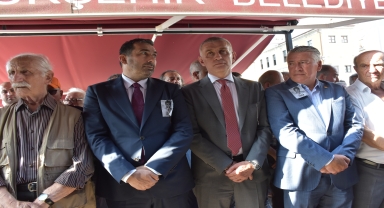 Trabzonspor'un vefat eden eski başkanı Ahmet Salih Erdem, son yolculuğuna uğurlandı