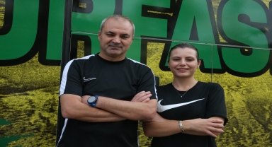 Erkan Sözeri takımın, kızı mutfağın