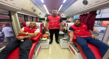 Güreşe gönül veren isimler Zonguldak'ta kan bağışında bulundu