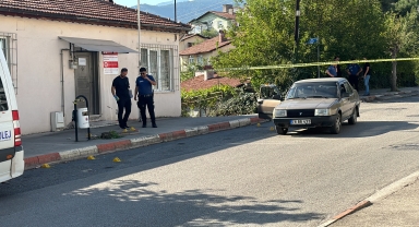 Karabük'te bıçaklı kavgada biri ağır 2 kişi yaralandı