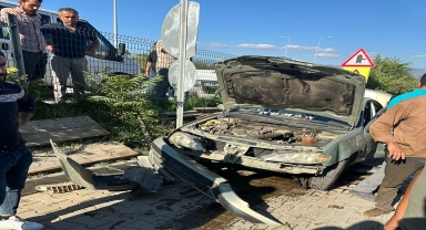 Sinop'ta devrilen otomobildeki 8 kişi yaralandı
