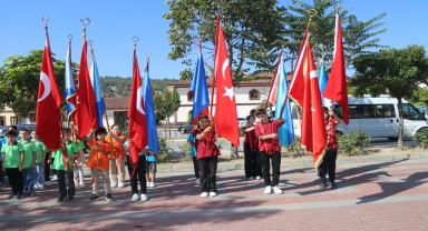 Taşova’da İlköğretim Haftası kutlandı
