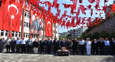 Trabzon'da ilk ders zili çaldı