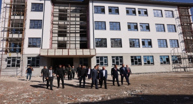 Çorum Valisi Çalgan, Alaca'da ziyaretlerde bulundu